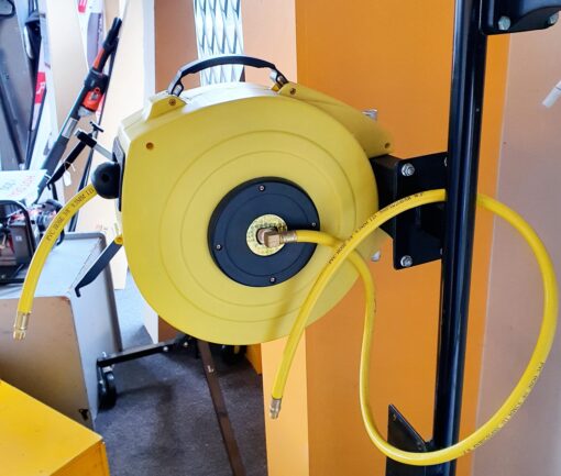 Retractable Air Hose - 15M - Image 2
