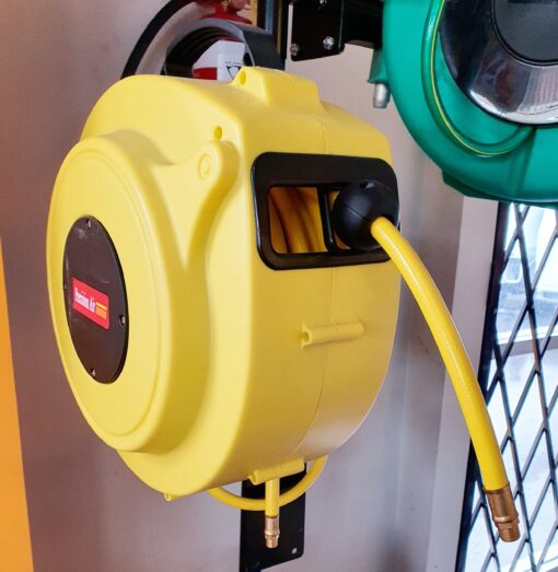Retractable Air Hose - 15M - Image 3